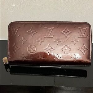 Louis Vuitton Vernis Patent Zip Wallet in Burgundy